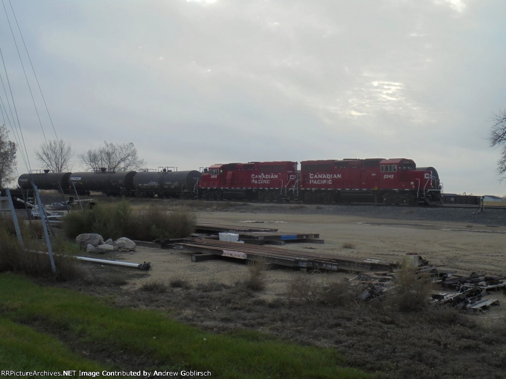 CP 2242 & 2202 with 3x Tank Cars